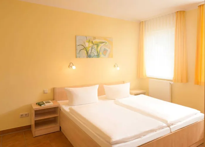 Am Sportplatz Se-wlan Lägenhet